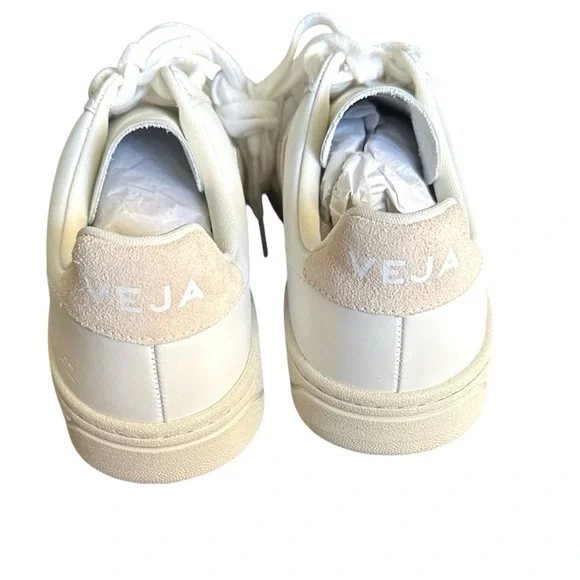 Veja | Women's V12 White | Beige Sneakers - Picture 4 of 6